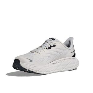 Hoka Arahi 6