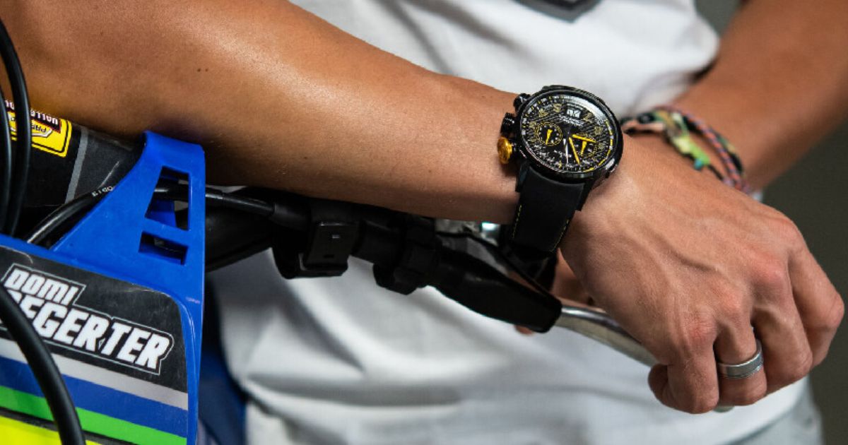 Jam Tangan Chronograph - Keunggulan Chronograph